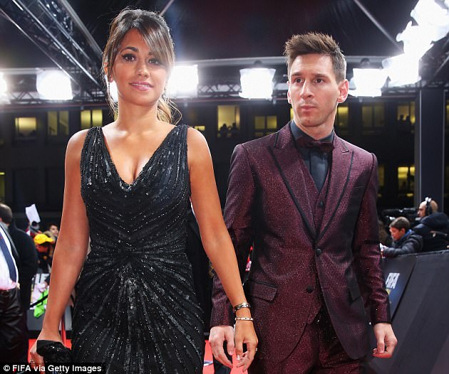 41D5AE0800000578-0-Lionel_Messi_is_due_to_marry_his_childhood_sweetheart_Antonella_-a-65_1498754594454