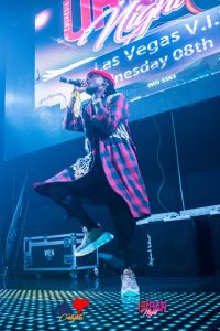 Gomez Performing at Urban Night