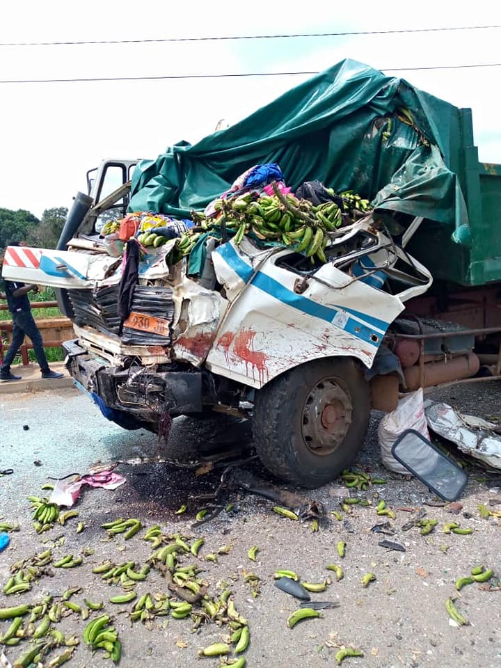 Multiple lives have been lost in a car crash on the Batchenga-Obala road, Centre region