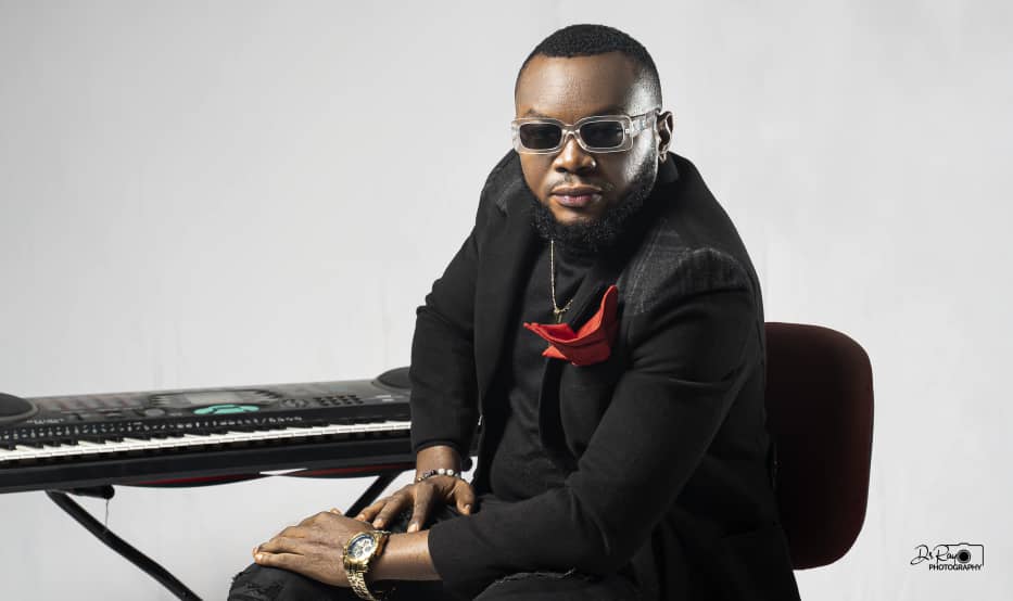 Discovery Of Cameroon’s Cultural Hit Maker Maxy Manorh