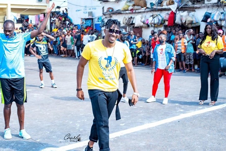 Stanley Enow - New Bell Prison Douala