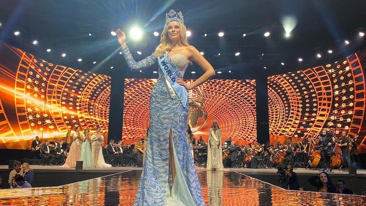 Karolina Biewleska from Poland Crowned The 70th Miss World!