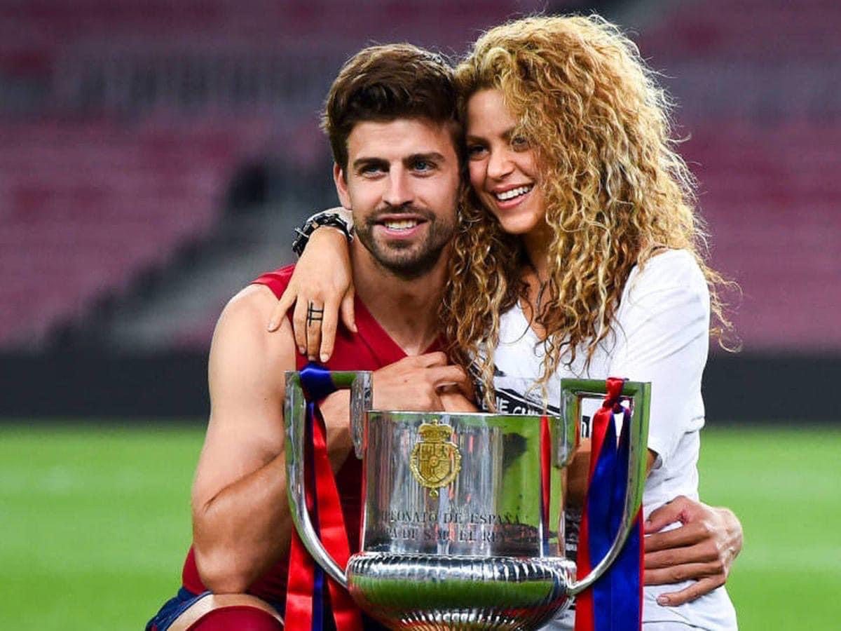 Shakira Reportedly Caught Barcelona FC star, Pique Cheating On Her!!!