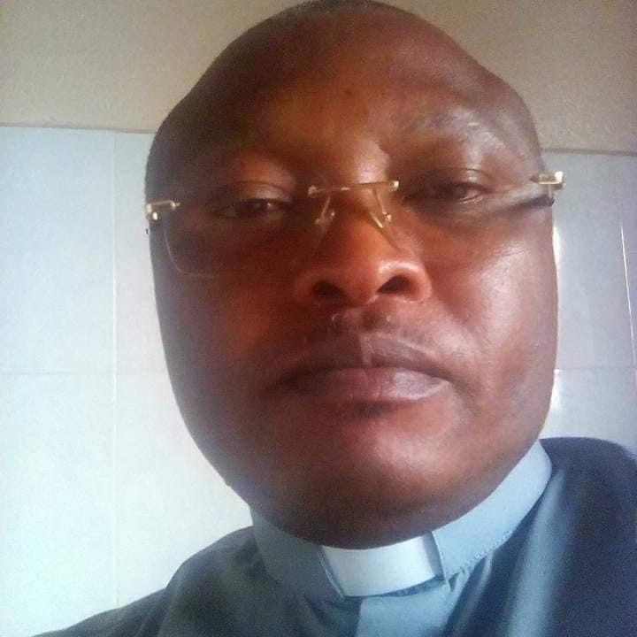 Catholic Priest Die Following a Double Accident along the Mbanga road