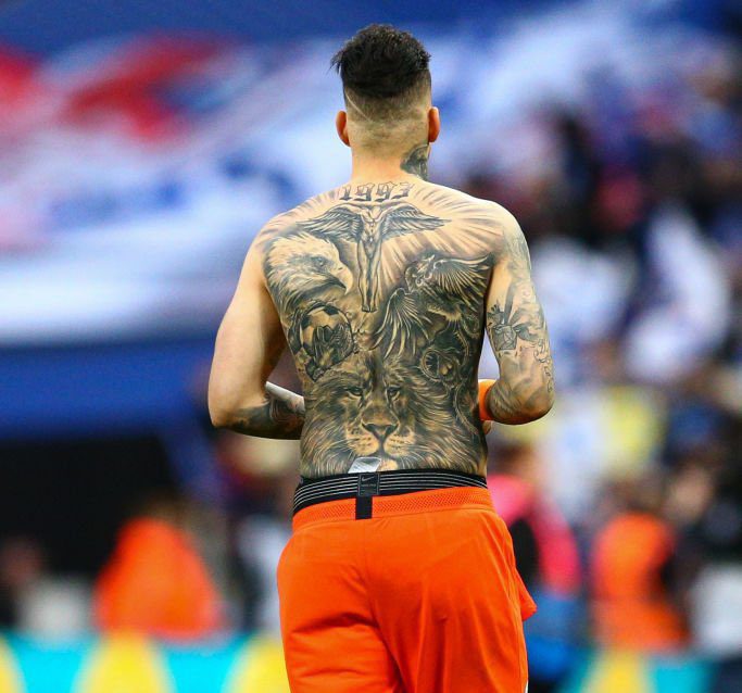 Half Virgin💦 on X: Footballers with the craziest back tattoos, A thread  1. Memphis Depay  / X