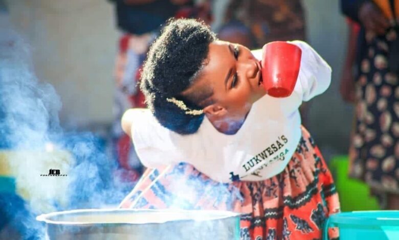 Beautiful Bride cooks with teeth on her wedding day