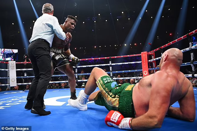 Tyson Fury Gets Knocked down by Francis Ngannou in the third Round but Ending up losing the fight